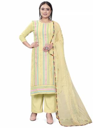 Grab These Beautiful Looking Readymade Suits With Dupatta.These Suit is Fabricated On Top Are Chanderi Cotton And Bottom Are Micro And Organza Dupatta .Its Beautified With Designer Hand Work.