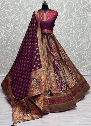 For A Fancy Designer Look,Grab These Lehenga Choli With Dupatta in Fine Colored.These Lehenga And Choli Are Banarasi Silk And Dupatta Are Fabricated On Banarasi Silk Pair.Its Beautified With Heavy Weaving Meenakari Designer With Hand Diamond Work.