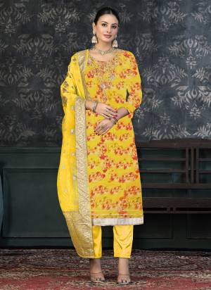 Attrective Looking These Suit in Fine Colored Pair With Bottom And Dupatta.