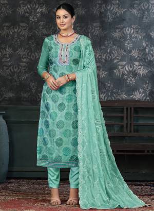 Attrective Looking These Suit in Fine Colored Pair With Bottom And Dupatta.