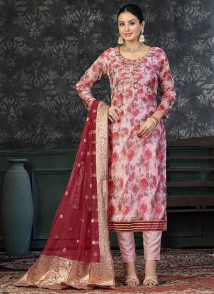 Attrective Looking These Suit in Fine Colored Pair With Bottom And Dupatta.