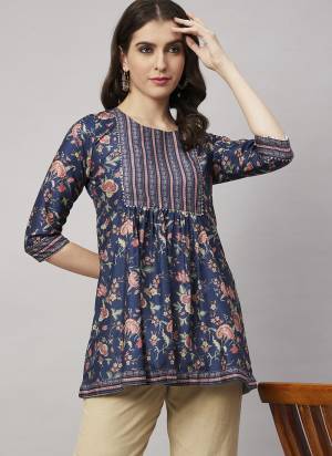 Attrective These Beautiful Looking Readymade Short Kurti.These Kurtis Fabricated On Chinon.Its Beautified With Designer Digital Printed.