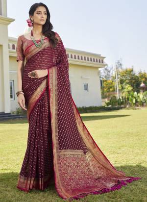 Attrective Look These Festive Wear Saree in Fine Colored.These Saree And Blouse is Fabricated On Georgette.Its Beautified With Heavy Weaving Designer.