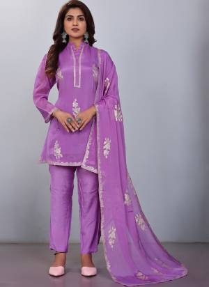 Attrective These Beautiful Looking Readymade Suits.These Top And Dupatta Are Viscose And Bottom Are Viscose Fabricated.Its Beautified With Wevon Jacquard Butta Disigner.