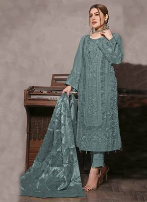 Garb These Designer Suit in Fine Colored Pair With Bottom And Dupatta.These Top And Dupatta Are Fabricated On Faux Georgette Pair With Santoon Bottom.Its Beautified With Santoon Inner.Its Beautified With Heavy Designer Sequance,Thread Embroidery Work.