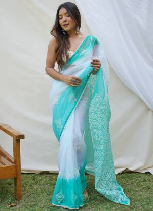 Attrective Looking These Party Wear Saree in Fine Colored.These Saree Are Organza And Blouse is Fabricated On Art Silk.Its Beautified With Designer Thread Embroidery Work.