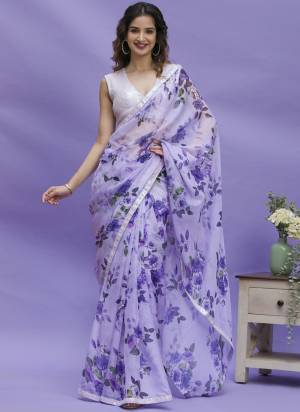 Attrective Look These Party Wear Saree in Fine Colored.These Saree Are Chinon And Blouse is Mono Banglori Fabricated.Its Beautified With Designer Printed With Sequance Work Lace Border Boluse.