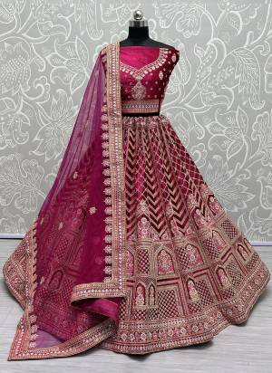 For A Fancy Designer Look,Grab These Lehenga Choli With Dupatta in Fine Colored.These Lehenga And Choli Are Velvet And Dupatta Are Fabricated On Soft Net Pair.Its Beautified With Designer Thread Embroidery, Diamond Work.