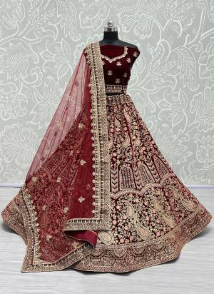 For A Fancy Designer Look,Grab These Lehenga Choli With Dupatta in Fine Colored.These Lehenga And Choli Are Velvet And Dupatta Are Fabricated On Soft Net Pair.Its Beautified With Designer Thread,Dori Embroidery, Diamond Work.