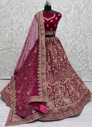 For A Fancy Designer Look,Grab These Lehenga Choli With Dupatta in Fine Colored.These Lehenga And Choli Are Velvet And Dupatta Are Fabricated On Soft Net Pair.Its Beautified With Designer Thread,Dori Embroidery, Diamond Work.