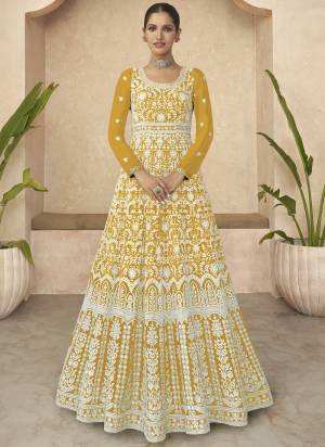 Attrective These Party Wear Anarkali Suit in Fine Colored Pair With Bottom And Dupatta.These Top And Dupatta Are Georgette And Pair With Santoon Bottom.Its Beautified With Santoon Inner.Its Beautified With Heavy Designer Embroidery Work.