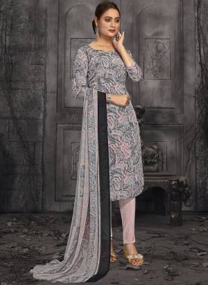 Attrective These Suit in Fine Colored Pair With Bottom And Dupatta.These Top Are Italian Crepe And Dupatta Are Fabricated On Georgette Pair With Italian Crepe Bottom.Its Beautified With Designer Digital Printed.