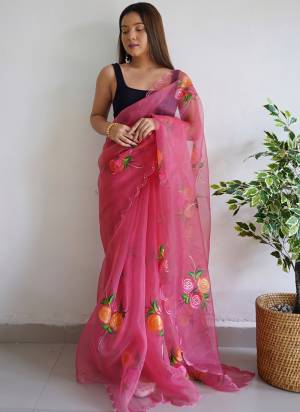 Attrective Looking These Party Wear Saree in Fine Colored.These Saree Are Organza And Blouse is Fabricated On Art Silk.Its Beautified With Designer Hand Foil Printed,Cut Work.