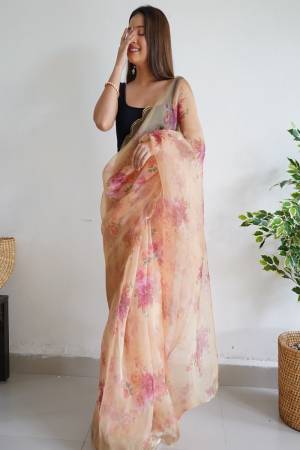 Attrective Looking These Party Wear Saree in Fine Colored.These Saree Are Organza And Blouse is Fabricated On Art Silk.Its Beautified With Designer Digital Printed,Sequance Aari Work Cut Work.