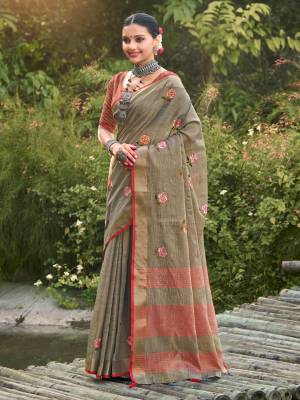 Garab These Party Wear Saree in Fine Colored.These Saree And Blouse is Fabricated On Linen.Its Beautified With Weavon Designer With Embroidery Work.