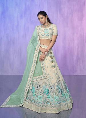 For A Designer Look,Grab These Lehenga Choli in Fine Colored.These Lehenga And Choli Are Fabricated On Georgette Pair With Soft Net Dupatta.Its Beautified With Heavy Designer Embroidery Work.