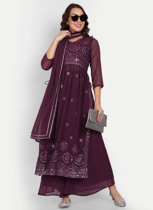 Attrective These Beautiful Looking Readymade Suits.These Top Are Georgette And Botton is Fabricated On Georgette And Dupatta Are Georgette.Its Beautified With Designer Embroidery Work.