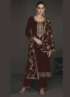 Attrective These Salwar Suit in Fine Colored Pair With Bottom And Dupatta.These Top And Dupatta Are Fabricated On Velvet Pair With Velvet Bottom.Its Beautified With Heavy Designer Floral Embroidery Work.