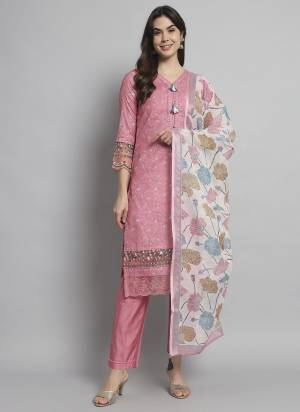 Grab These Readymade Suit in Fine Colored Pair With Bottom And Dupatta.These Top And Dupatta Are Fabricated On Linen Cotton Pair With Rayon Bottom.Its Beautified With Designer Printed With Embroidery Work.