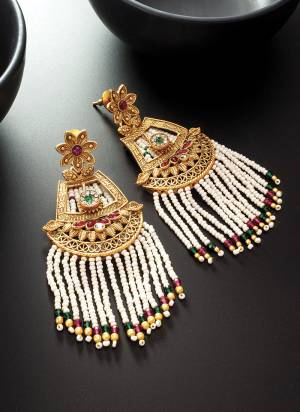 Grab These Beautifil Multy Colored Earring.These Earring is Come Alloy Material And Beautified With Artificial Beads And Stone Work.