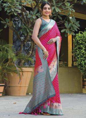 Garb These Festive Wear Saree in Fine Colored.These Saree And Blouse is Fabricated On Soft Banarasi Silk.Its Beautified With Paithani Weavon Jari Designer.