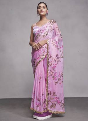 Attrective These Fancy Saree in Fine Colored.These Saree Are Organza And Blouse is Fabricated On Art Silk Pair.Its Beautified With Disigner Printed.