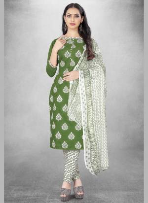 Garb This Suits In Lovely Color.Its Pretty Top Is Cotton Slab Based Paired Bottom Cotton And Nazmin Fabricated Dupatta Are Designer Printed. Which Gives An Attractive To The Dress.