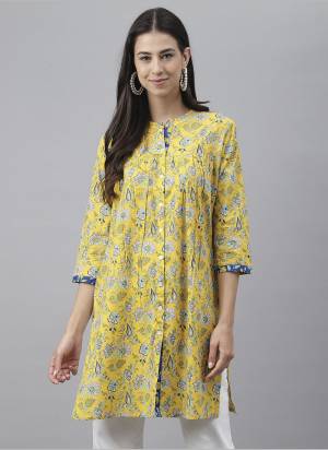 Grab These Beautiful Looking Readymade Long Kurti.These Kurti is Fabricated On Cotton.Its Beautified With Designer Printed.