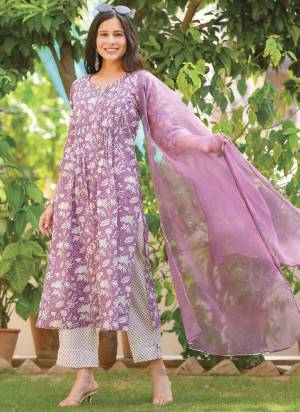 Grab These Beautiful Designer Readymade Suits.These Top And Bottom is Fabricated On Cotton And Kota Doria Dupatta.Its Beautified With Designer Printed.