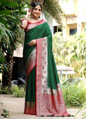 Attrective These Festive Wear Saree in Fine Colored.These Saree And Blouse is Fabricated On Banarasi Silk.Its Beautified With Weaving Jari,Thread Designer.