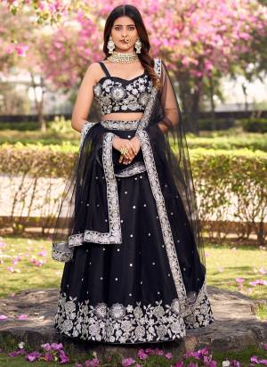 A Designer Look,Grab These Readymade Lehenga Choli in Fine Colored.These Lehenga And Blouse Are Art Silk And Dupatta Are Fabricated On Net.Its Beautified With Designer Embroidery Work.