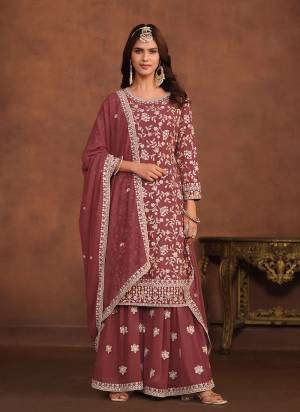 Attrective These Plazzo Suit in Fine Colored Pair With Bottom And Dupatta.These Top And Dupatta Are Fabricated On Faux Georgette Pair With Santoon Bottom.Its Beautified With Santoon Inner.Its Beautified With Designer Heavy Embroidery Work.