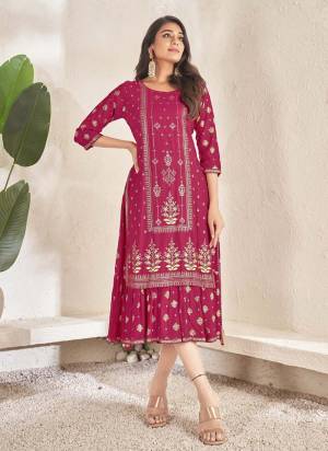 Attrective These Beautiful Looking Readymade Kurti.These Kurti Fabricated On Cotton.Its Beautified With Designer Foil Printed.