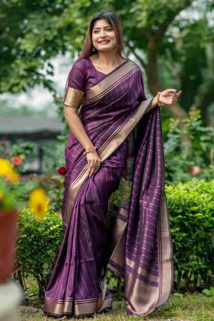 Attrective These Party Wear Fancy Saree in Fine Colored.These Saree And Blouse is Fabricated On Tusser Silk.Its Beautified With Wevon Border,Linning Designer.