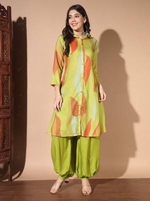 Grab These Readymade Top With Bottom in Fine Colored.These Top Are Muslin And Bottom Are Fabricated On Rayon Pair.Its Beautified With Designer Digital Printed.