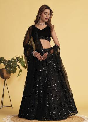 For A Designer Look,Grab These Lehenga Choli in Fine Colored.These Lehenga Are Organza Net And Blouse Are Fabricated On Velvet Pair With Dupatta Are Soft Net.Its Beautified With Designer Sequance Embroidery Work.