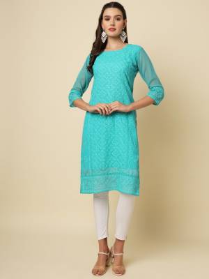 Garb These Beautiful Looking Readymade Long Kurti.These Kurti is Fabricated On Georgette With Crepe Inner.Its Beautified With Designer Chikankari Thread Embroidery Work.