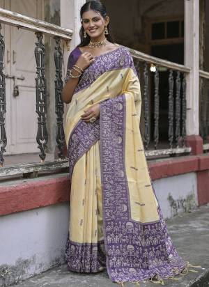 Attrective These Party Wear Fancy Saree in Fine Colored.These Saree And Blouse is Fabricated On Handloom Raw Silk.Its Beautified With Handloom Weaving Designer.