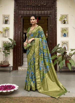 Attrective Looking These Party Wear Saree in Fine Colored.These Saree Are Velvet Tusser Silk And Blouse is Fabricated On Velvet Tusser Silk Pair.Its Beautified With Weavon Designer With Floral And Foil Printed.