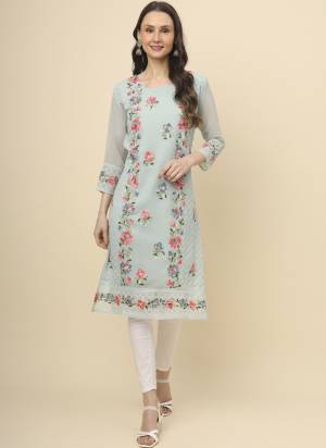 Garb These Beautiful Looking Readymade Long Kurti.These Kurti is Fabricated On Georgette With Crepe Inner.Its Beautified With Designer Multy Thread Embroidery Work.