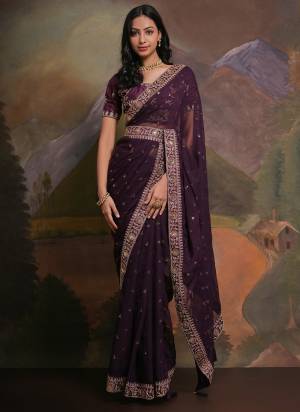 Attrective Look These Saree in Fine Colored.These Saree Are Georgette And Blouse is Mono Banglori Fabricated.Its Beautified With Designer Codding,Sequance Embroidery Work.