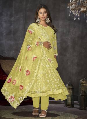 Attrective These Anarkali Suit in Fine Colored Pair With Bottom And Dupatta.These Top Are Net And Dupatta Are Fabricated On Net Pair With Santoon Bottom.Its Beautified With Heavy Designer Embroidery Work.