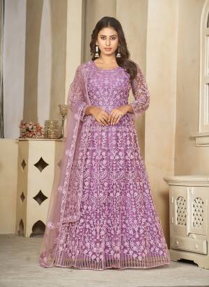 Attrective These Anarkali Suit in Fine Colored Pair With Bottom And Dupatta.These Top Are Net And Dupatta Are Fabricated On Net Pair With Santoon Bottom.Its Beautified With Heavy Designer Embroidery Work.