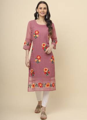 Attrective These Beautiful Looking Readymade Long Kurti.These Kurti is Fabricated On Georgette With Crepe Inner.Its Beautified With Designer Multy Thread Embroidery Work.