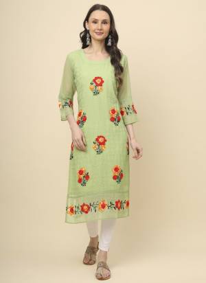 Attrective These Beautiful Looking Readymade Long Kurti.These Kurti is Fabricated On Georgette With Crepe Inner.Its Beautified With Designer Multy Thread Embroidery Work.