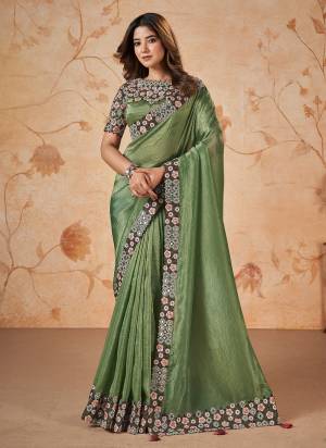 Look Attrective These Designer Party Wear Saree in Fine Colored.These Saree Are Banarasi Crush Silk And Blouse Banarasi Crush Silk is Fabricated.Its Beautified Heavy Designer Sequance Embroidery Work.