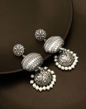 Grab These Beautifil Oxidised Silver Colored Earring.These Earring is Come Alloy Material And Beautified With Artificial Stone And Beads Work.