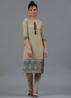 Attrective These Beautiful Looking Readymade Kurti With Bottom.These Kurti And Bottom is Fabricated On Crepe.Its Beautified With Designer Pista Foil Printed.