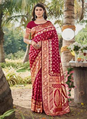  Looking These Party Wear Saree in Fine Colored.These Saree And Blouse is Fabricated On Silk.Its Beautified With Heavy Weavon Designer.