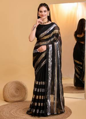 Garb These Party Wear Saree in Fine Colored.These Saree Are Georgette And Blouse is Art Silk Fabricated.Its Beautified With Designer Sequance Embroidery Work.